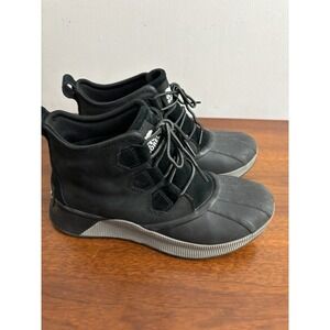 Sorel Women's Out N About III Classic Waterproof Boots Black Lace Up Ankle 8